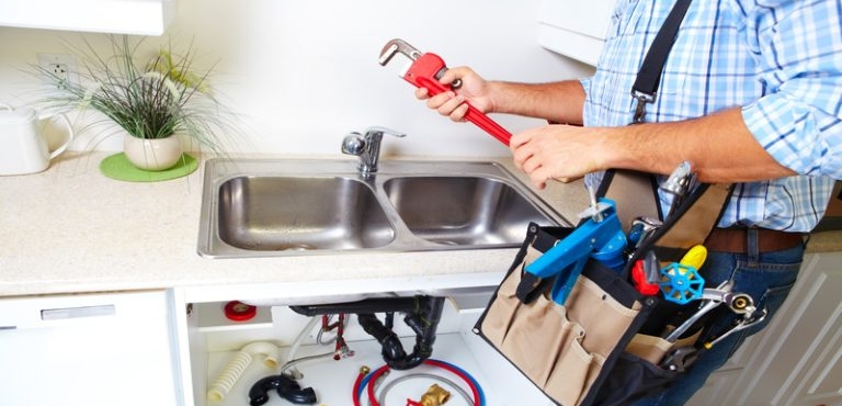 5 Advantages of Hiring Professional Plumbers in Belvidere, IL